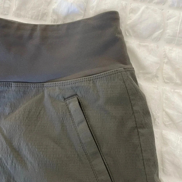 Althleta Olive green Trekkie North shorts - Picture 5 of 8